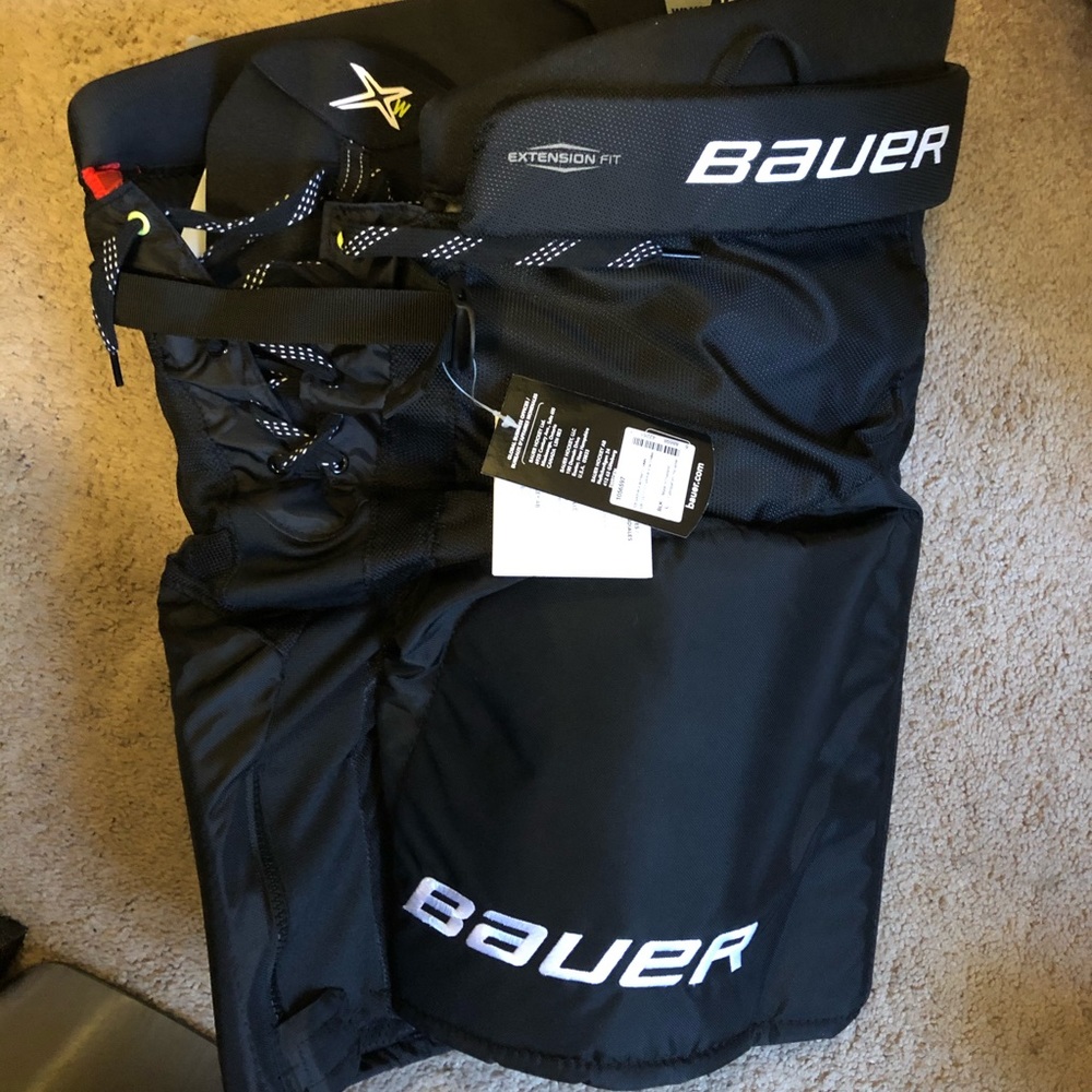 Bauer Women’s Vapor X-W Hockey Pants.